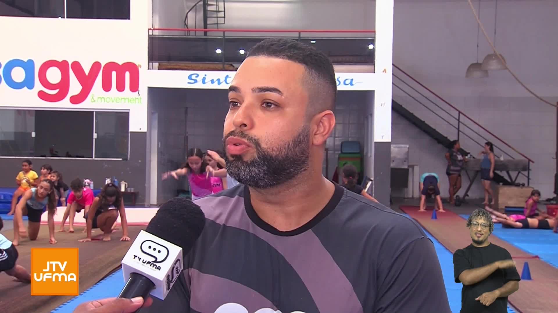 PROJETO BASE FORTE COM LIBRAS